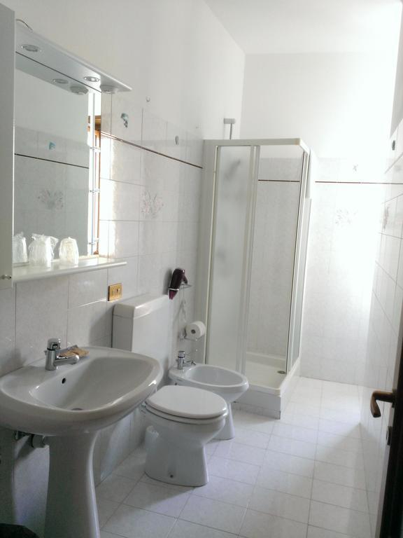 Rossobarolo Hotel Bilik gambar