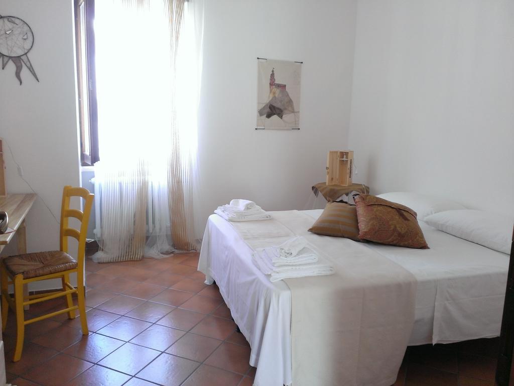 Rossobarolo Hotel Bilik gambar