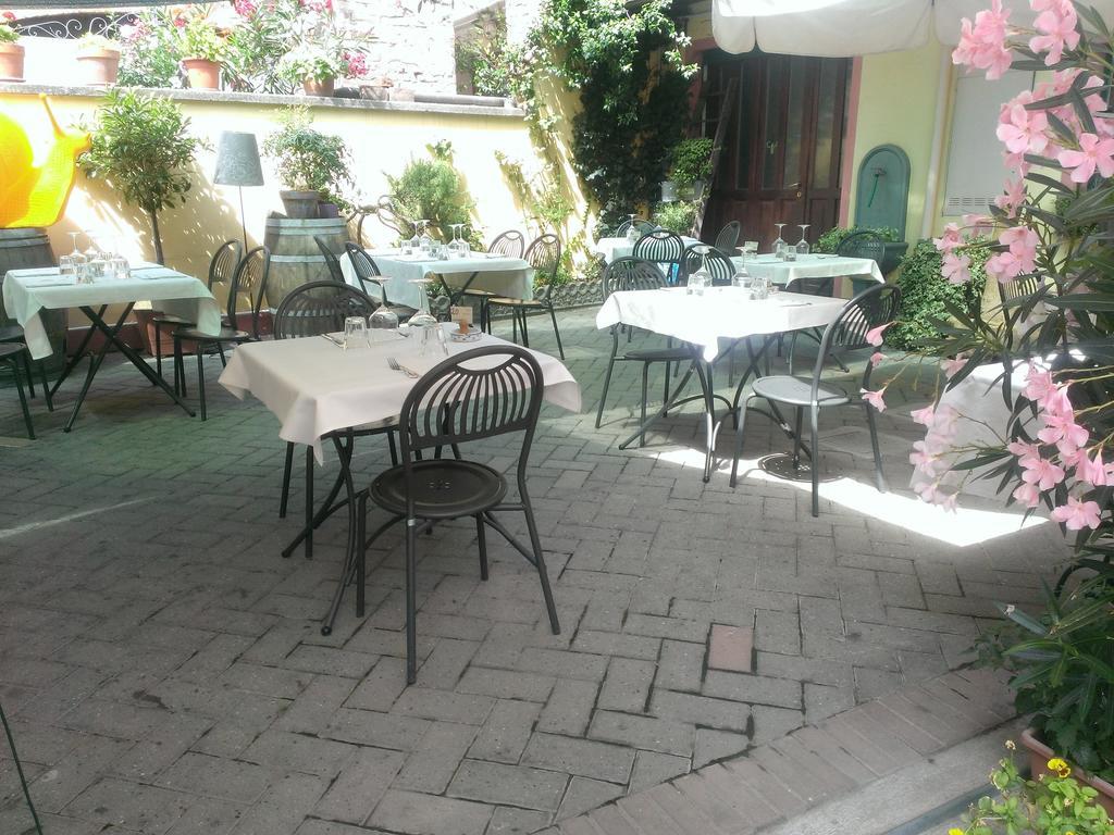 Rossobarolo Hotel Luaran gambar
