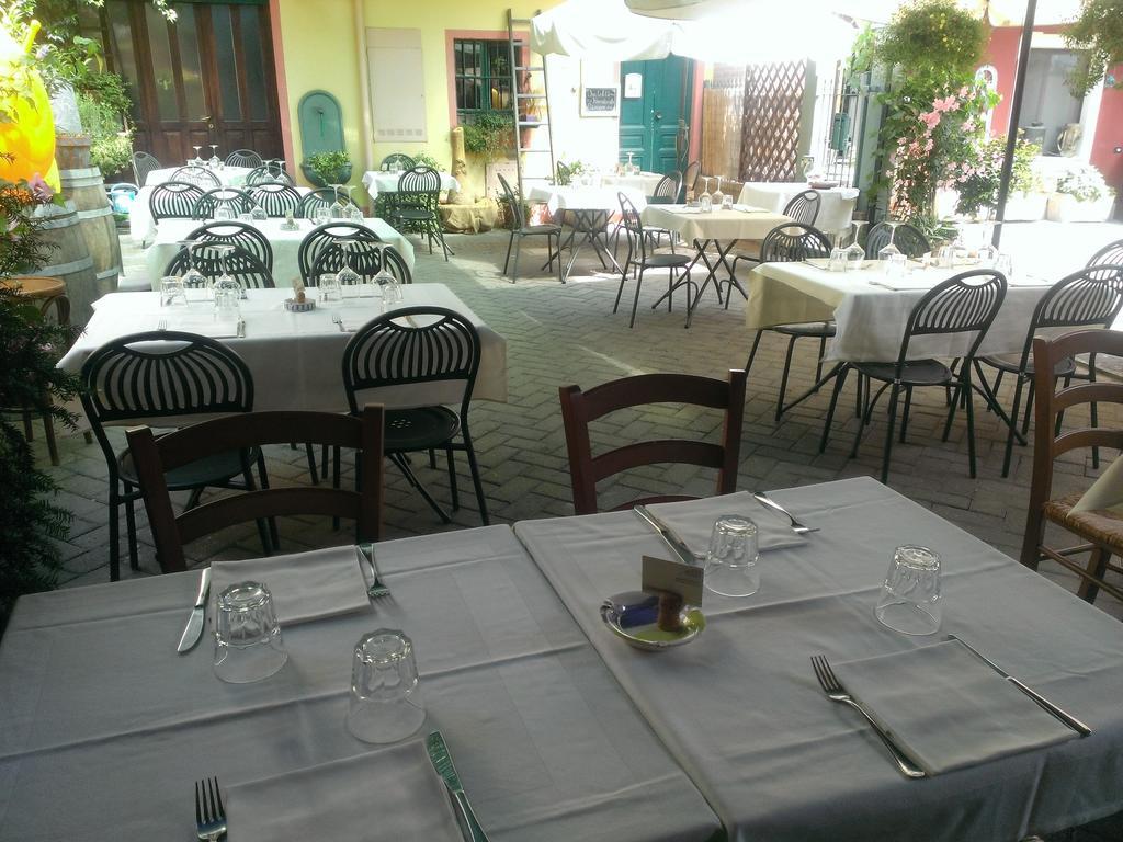 Rossobarolo Hotel Luaran gambar